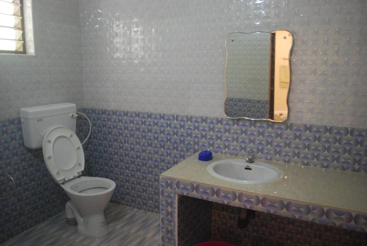 Hotel Jebasakthy Kanyakumari Exteriör bild
